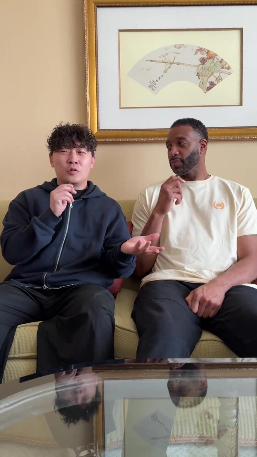 小伙子你真勇啊，在麥迪面前“那個(gè)，那個(gè)”的